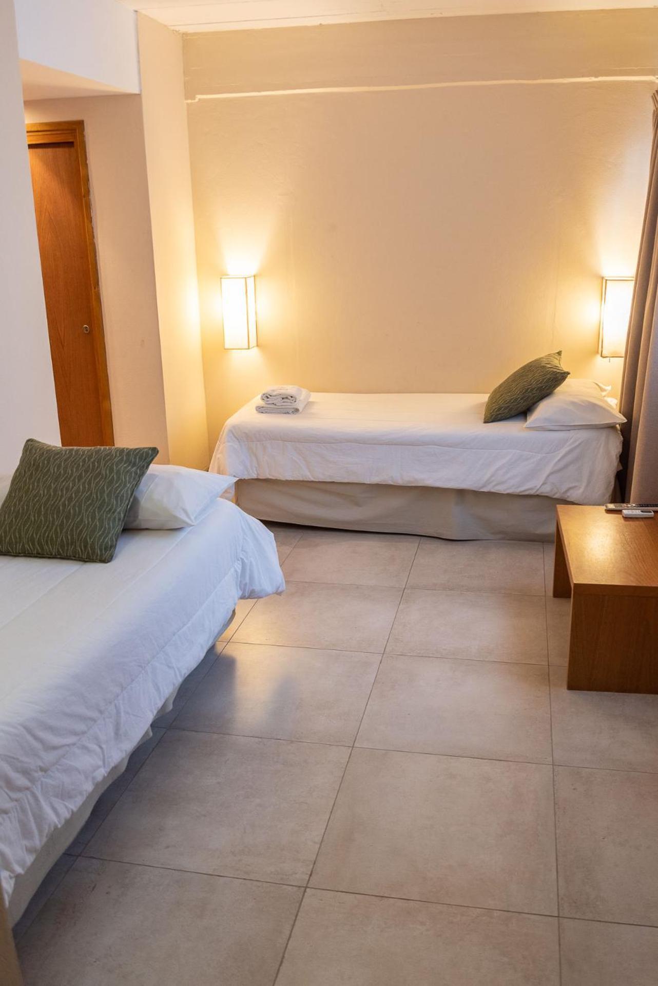 Fonte Arcada Hotel Villa Gesell Bilik gambar