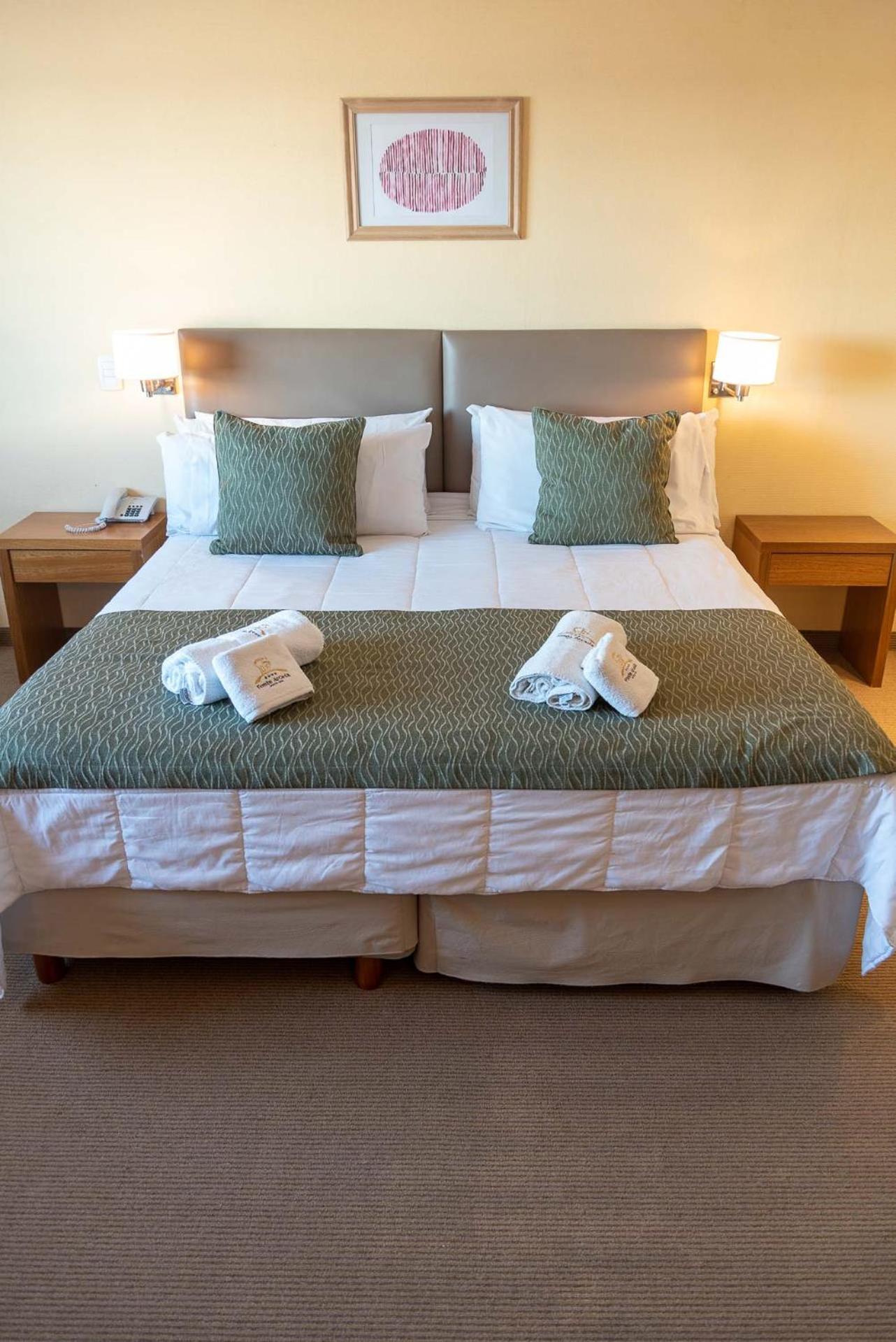 Fonte Arcada Hotel Villa Gesell Bilik gambar