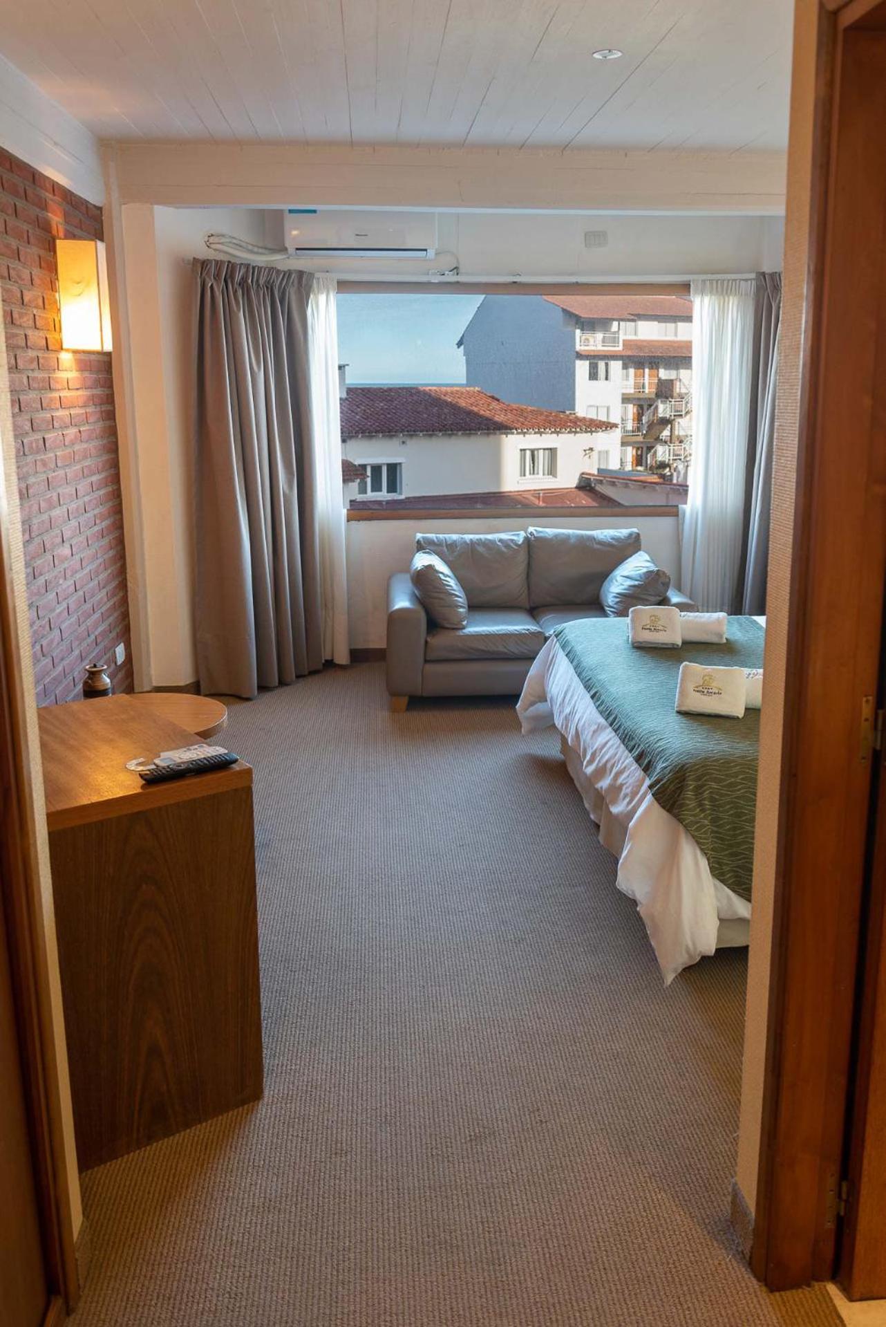 Fonte Arcada Hotel Villa Gesell Bilik gambar